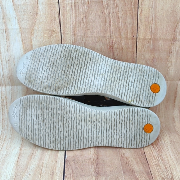 SOFTINO Tin Sandals Black Cross Strap Nubuck Comfort EU 38 - Picture 10 of 11